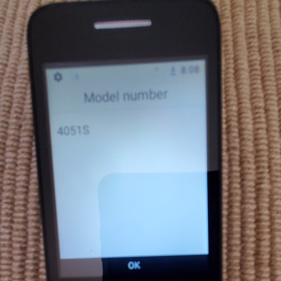 Alcatel Flip Phone - Picture 5 of 8